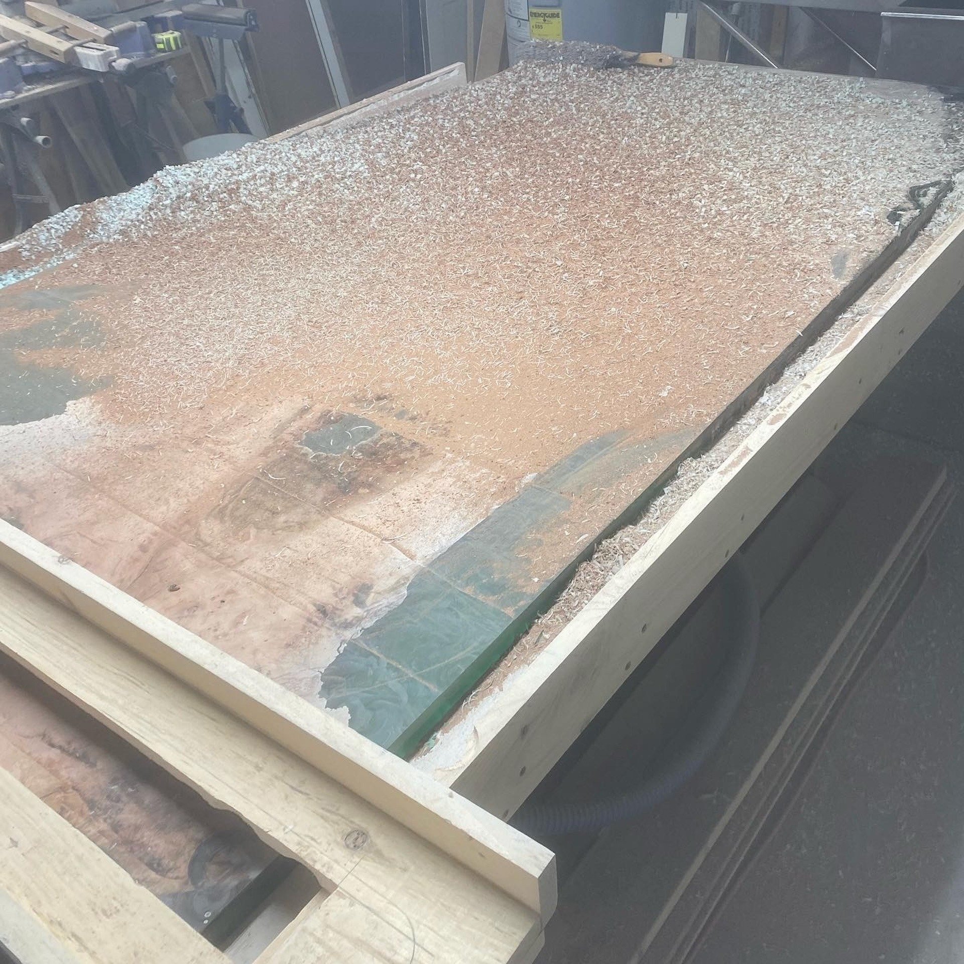 Gallery - Green table rout